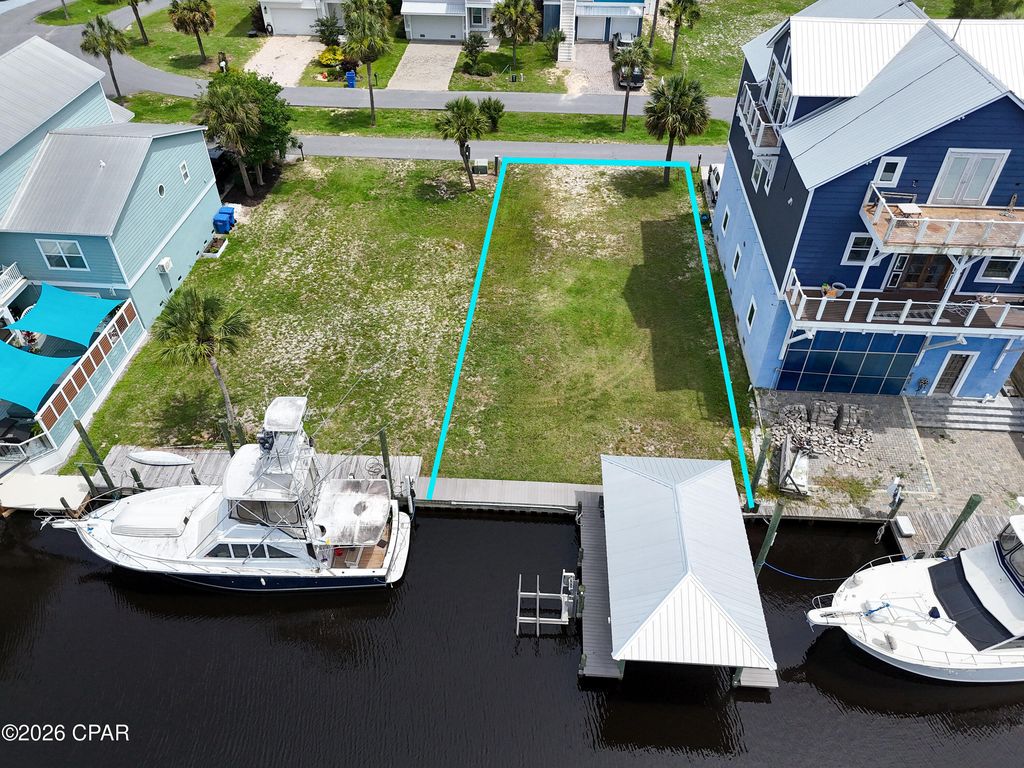 Image 8 of property listing at 933 Lighthouse Lagoon Court, Panama City Beach, FL 32407