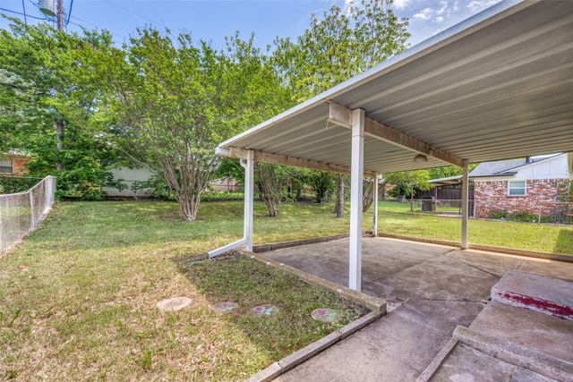 2325 N Ricketts Street, Sherman, TX 75092