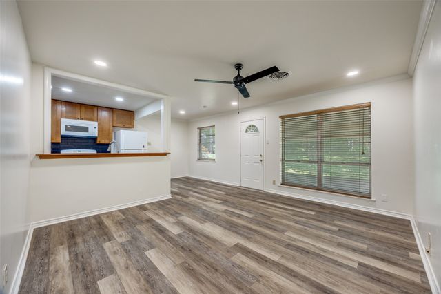 2325 N Ricketts Street, Sherman, TX 75092