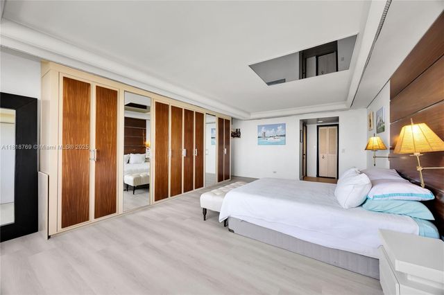 1800 NE 114th St 1103, Miami, FL 33181