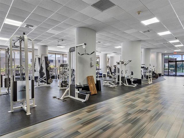 1800 NE 114th St 1103, Miami, FL 33181