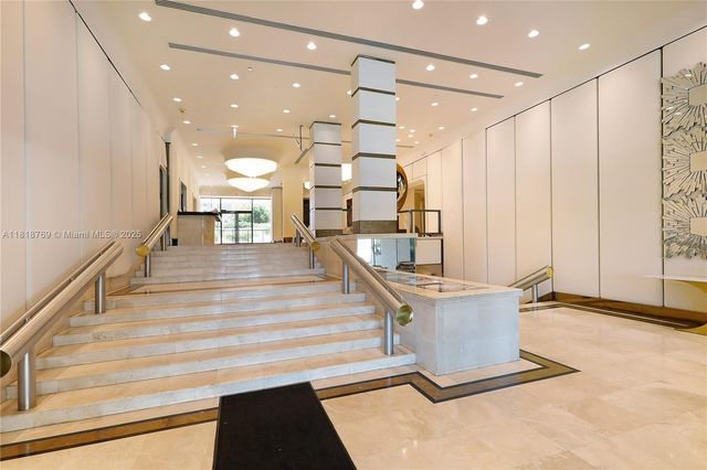 1800 NE 114th St 1103, Miami, FL 33181