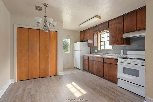 1807 South College, Bryan, TX 77801