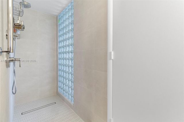 92 SW 3rd St 1202, Miami, FL 33130