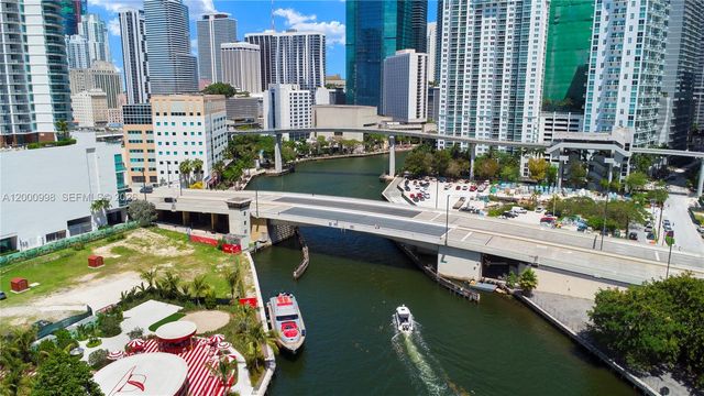 92 SW 3rd St 1202, Miami, FL 33130