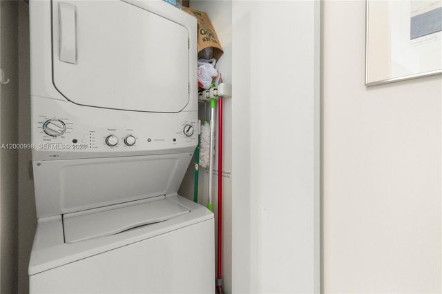 92 SW 3rd St 1202, Miami, FL 33130