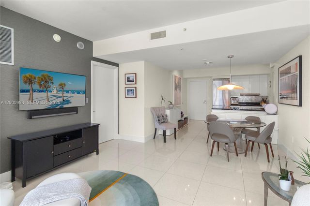 92 SW 3rd St 1202, Miami, FL 33130