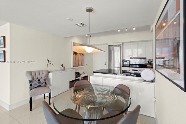 92 SW 3rd St 1202, Miami, FL 33130