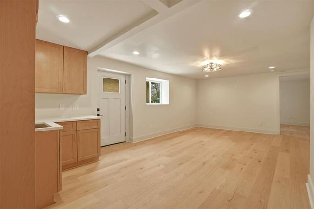 1566 Olympian SW Circle, Atlanta, GA 30310