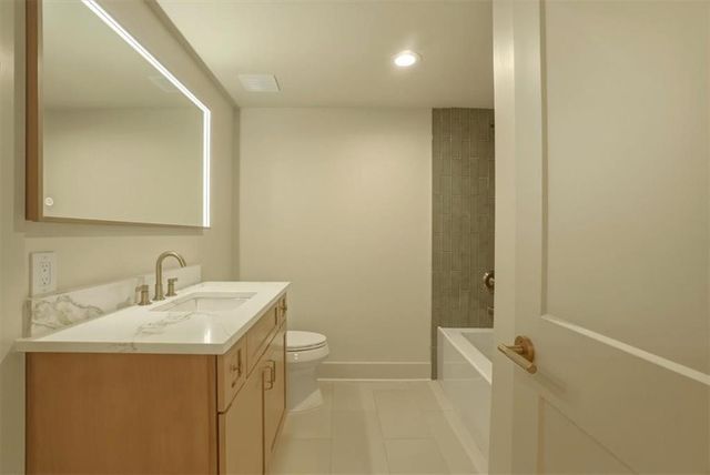 1566 Olympian SW Circle, Atlanta, GA 30310