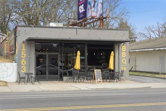 1566 Olympian SW Circle, Atlanta, GA 30310