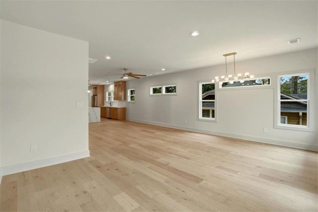 1566 Olympian SW Circle, Atlanta, GA 30310