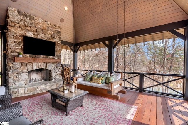 231 Quay Court, Sunset, SC 29685