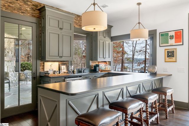 231 Quay Court, Sunset, SC 29685