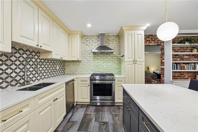 2862 Dunnington Circle, Atlanta, GA 30341