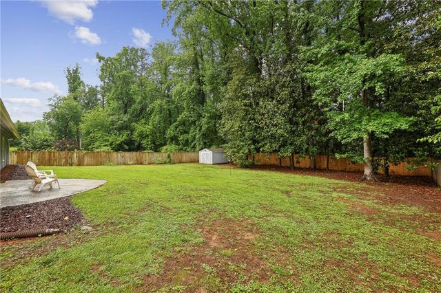 2862 Dunnington Circle, Atlanta, GA 30341
