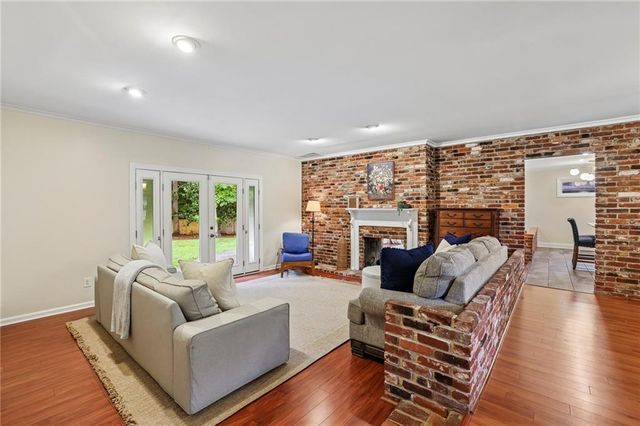 2862 Dunnington Circle, Atlanta, GA 30341