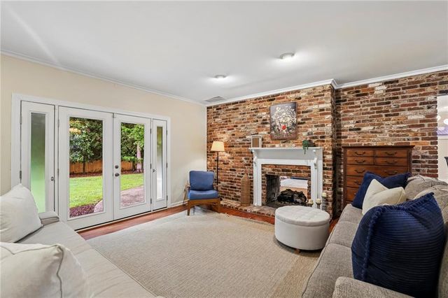 2862 Dunnington Circle, Atlanta, GA 30341
