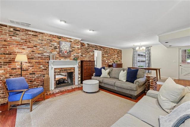 2862 Dunnington Circle, Atlanta, GA 30341