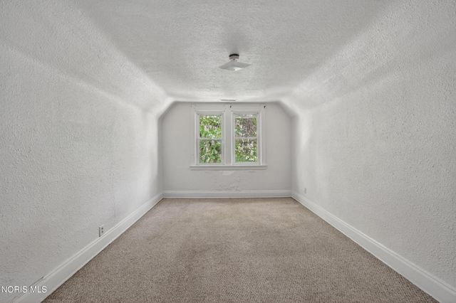 240 Dexter Street, Toledo, OH 43608