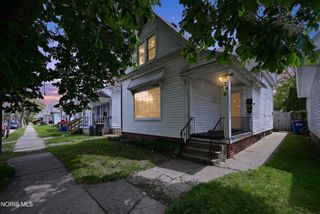240 Dexter Street, Toledo, OH 43608