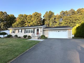 70 Sbona Road, Berlin, CT 06037