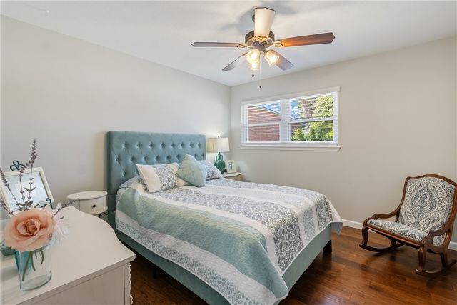 8446 Par Lane, Rogers, AR 72756