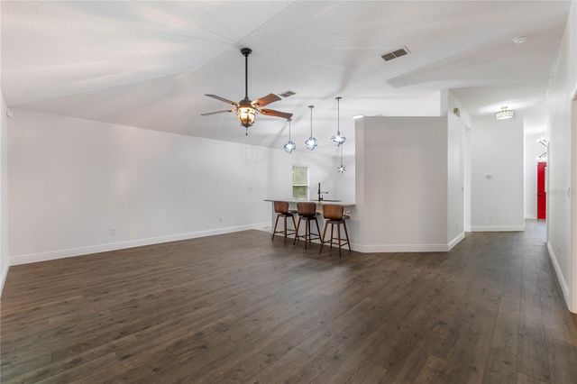 137 WELLWOOD LANE, Palm Coast, FL 32164