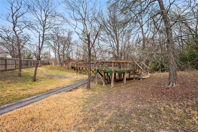 2500 Raintree Drive, College Station, TX 77845