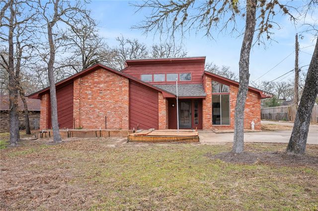 2500 Raintree Drive, College Station, TX 77845