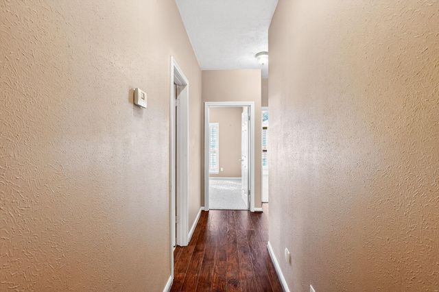 207 Hearthstone Circle, College Station, TX 77840