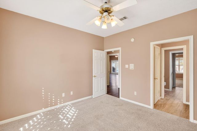 207 Hearthstone Circle, College Station, TX 77840