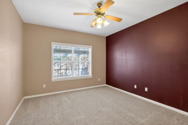 207 Hearthstone Circle, College Station, TX 77840