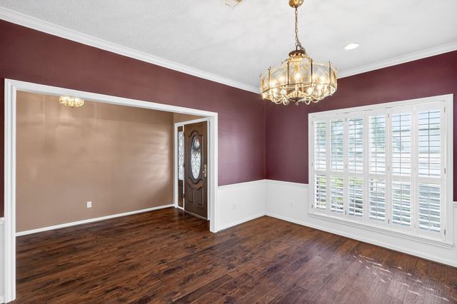 207 Hearthstone Circle, College Station, TX 77840