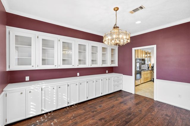 207 Hearthstone Circle, College Station, TX 77840