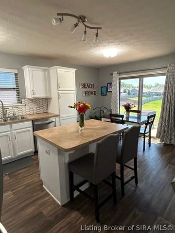 8717 Black Oak Drive, Charlestown, IN 47111