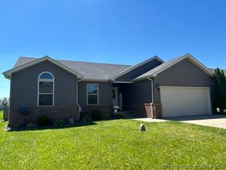 8717 Black Oak Drive, Charlestown, IN 47111