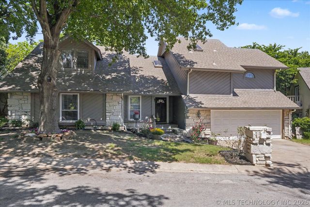 9707 S Lakewood Place, Tulsa, OK 74137