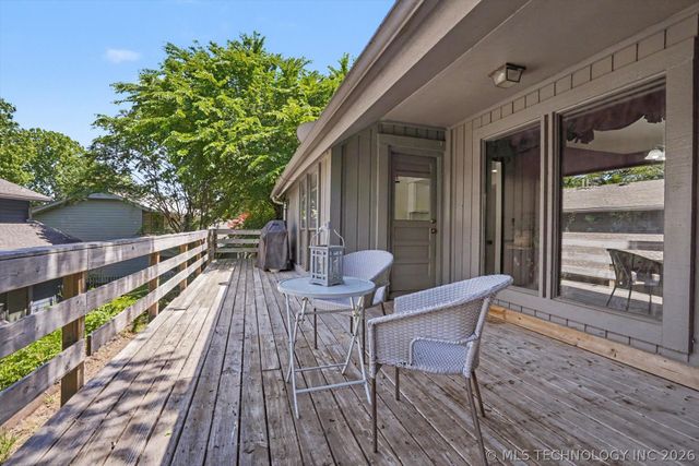 9707 S Lakewood Place, Tulsa, OK 74137