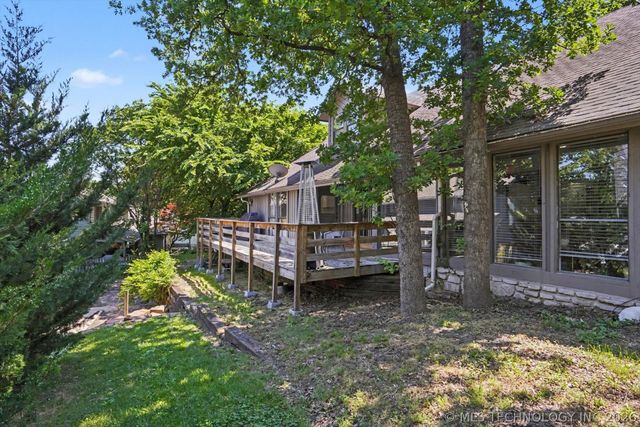 9707 S Lakewood Place, Tulsa, OK 74137