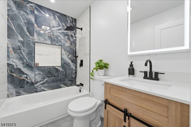 47 Darling Ave, Bloomfield Twp., NJ 07003