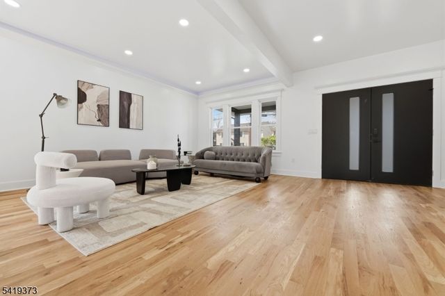 47 Darling Ave, Bloomfield Twp., NJ 07003