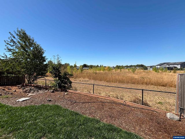 4325 Somerset Dr NE, Albany, OR 97322