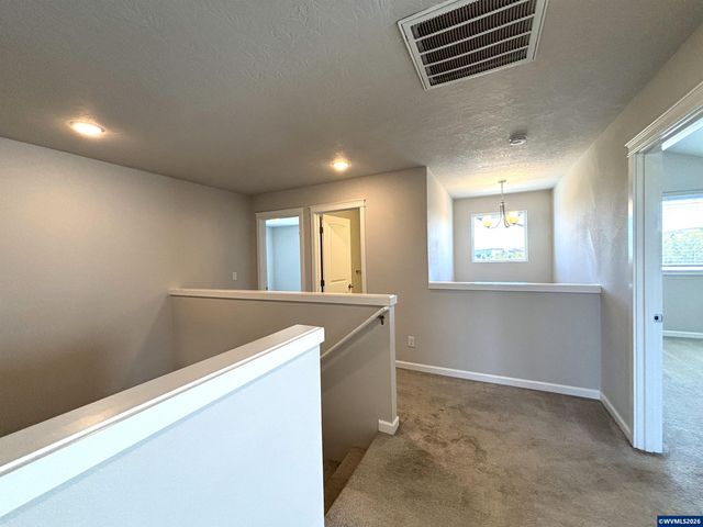 4325 Somerset Dr NE, Albany, OR 97322