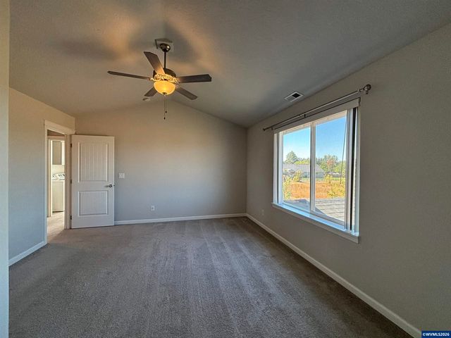 4325 Somerset Dr NE, Albany, OR 97322