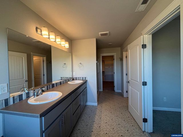4325 Somerset Dr NE, Albany, OR 97322