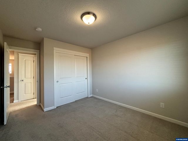 4325 Somerset Dr NE, Albany, OR 97322