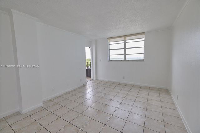 2903 N Miami Beach Boulevard 806, North Miami Beach, FL 33160