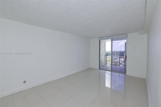 2903 N Miami Beach Boulevard 806, North Miami Beach, FL 33160