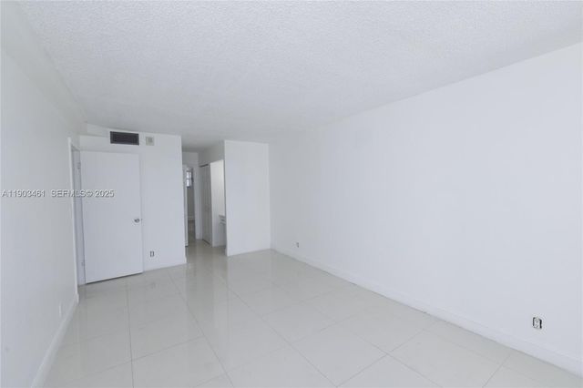 2903 N Miami Beach Boulevard 806, North Miami Beach, FL 33160